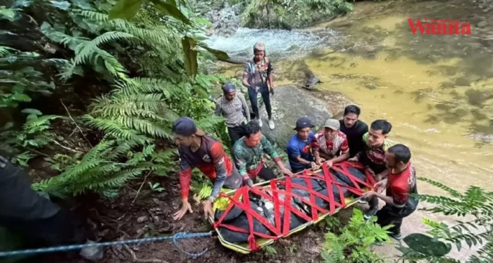 pendaki wanita