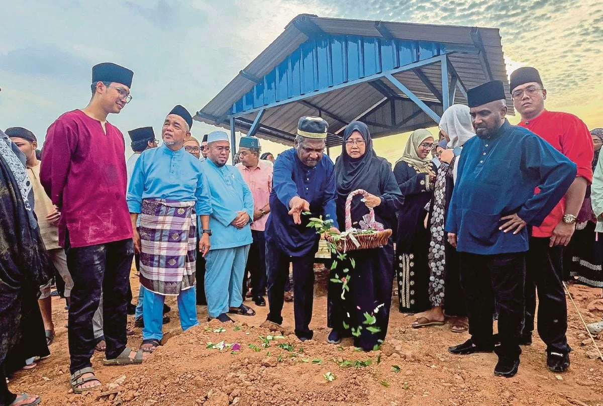 Allahyarham Adli Hakim Akberdin Rancang Nikah Tahun Depan, Bakal Isteri Turut Parah Dalam Tragedi 6 Allahyarham Adli Hakim Akberdin Rancang Nikah Tahun Depan, Bakal Isteri Turut Parah Dalam Tragedi