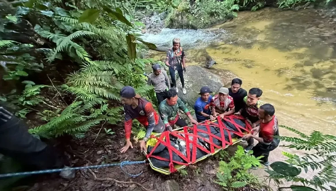 Pendaki Wanita Maut Ketika Mendaki di Gua Musang, Tergelincir Jatuh Ke Dalam Sungai