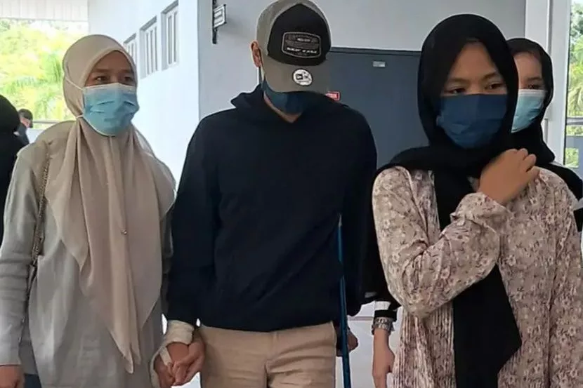 Remaja Sebabkan Tiga Kematian Diperintah Ke Henry Gurney, Pampasan RM2000 Pada Keluarga Terkorban 5 Remaja Sebabkan Tiga Kematian Diperintah Ke Henry Gurney, Pampasan RM2000 Pada Keluarga Terkorban