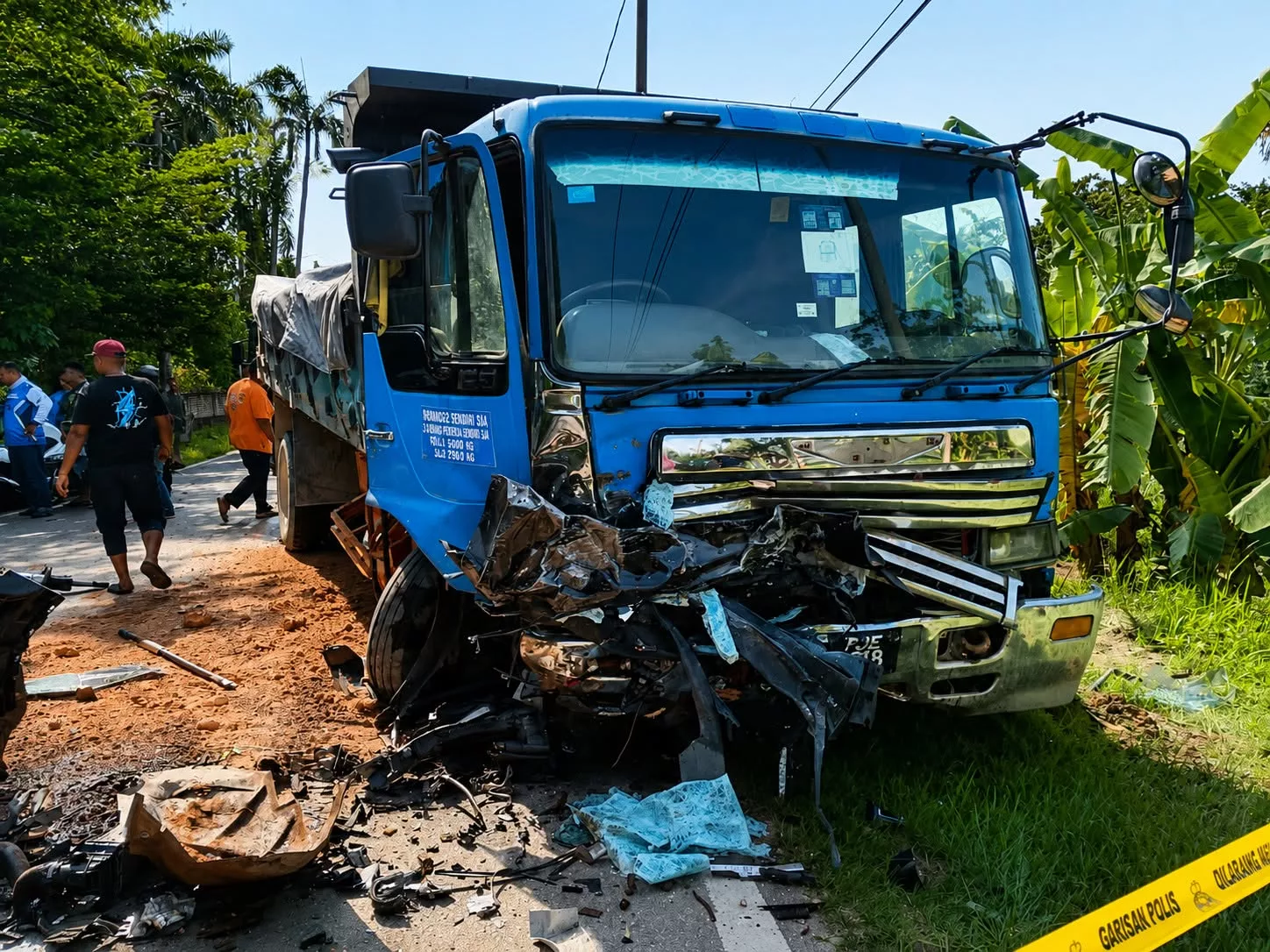 Keterujaan Naik Proton X50 Baharu Bertukar Jadi Tragedi, Anak Lelaki Tengah Makan Berhenti Sebab Nak Ikut Sama 5 Keterujaan Naik Proton X50 Baharu Bertukar Jadi Tragedi, Anak Lelaki Tengah Makan Berhenti Sebab Nak Ikut Sama