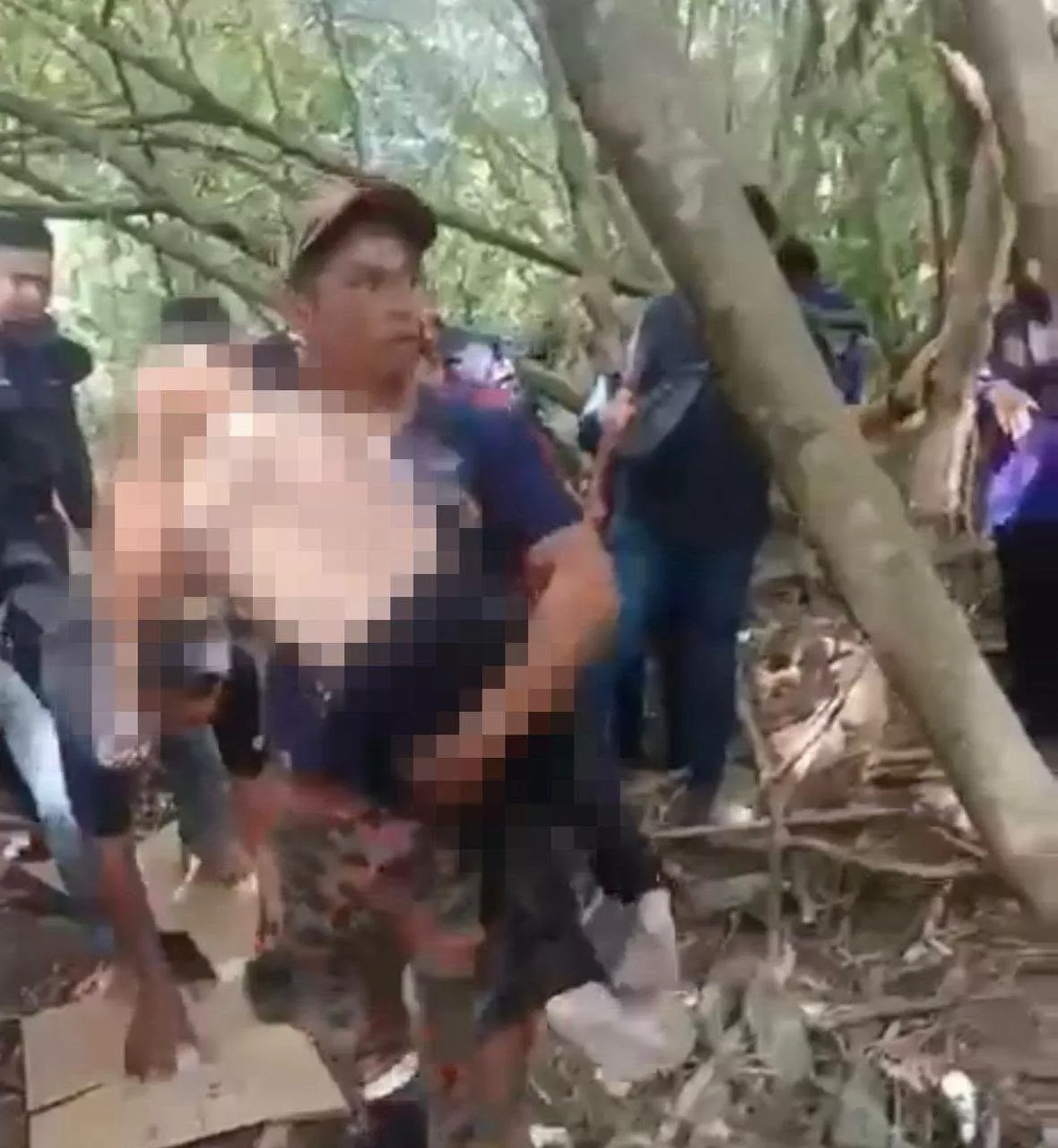 Mayat Putra Faris Ditemui Terapung Abang Sendiri, Cuma 50 Meter Dari Lokasi Selipar Yang Dijumpai