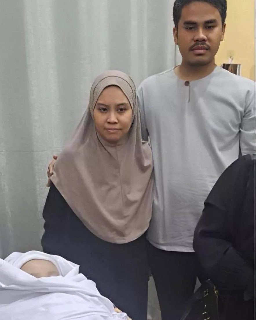 Bayi Tersedak Susu Ketika Di Rumah Pengasuh, Ibu Sampai Tengok Anak Lemah & Tidak Sedarkan Diri