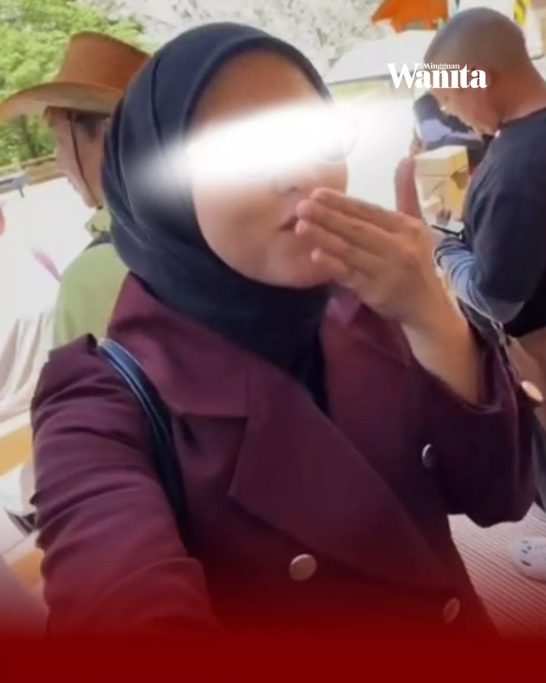 Wanita Jerit Perkataan ‘Busuk’ & ‘Tak Mandi’ di China, Tampil Mohon Maaf 7 Wanita Jerit Perkataan ‘Busuk’ & ‘Tak Mandi’ di China, Tampil Mohon Maaf