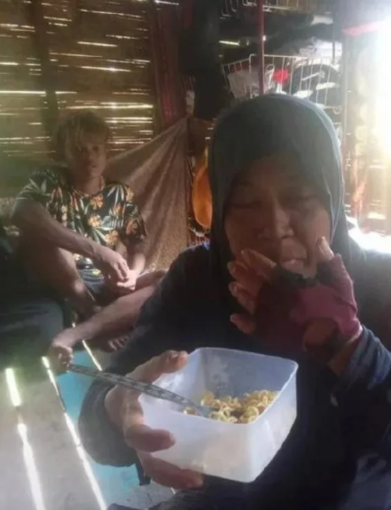 Sedang Menikmati Mi Segera, Jaslinda Saludin Ditemui Selamat!