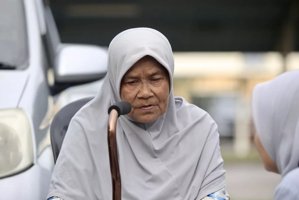 Tragedi Kem Hobart, Sempat Makan Nasi Mak Masak Penuh Selera Sebelum 'Pergi' Buat Selama-lamanya 6 Tragedi Kem Hobart, Sempat Makan Nasi Mak Masak Penuh Selera Sebelum ‘Pergi’ Buat Selama-lamanya