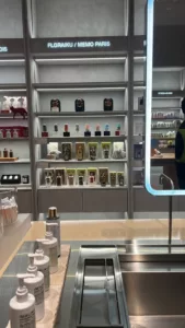 Suami Pecahkan Tester Minyak Wangi, Wanita Ini Kena Bayar RM1,080 7 Suami Pecahkan Tester Minyak Wangi, Wanita Ini Kena Bayar RM1,080