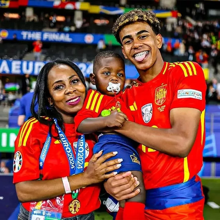 Kerja Keras Demi Anak, Ibu Ini Berjaya Jadikan Lamine Yamal Bintang Bola Sepak Dunia