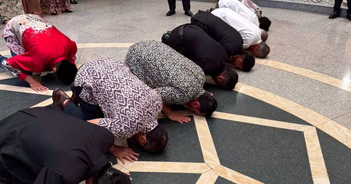 Syed Saddiq Dah Dapat "Lampu Hijau" Mama & Abuyah, Hargai Tunang Setia Harungi Ujian Bersama 13 Syed Saddiq Dah Dapat “Lampu Hijau” Mama & Abuyah, Hargai Tunang Setia Harungi Ujian Bersama