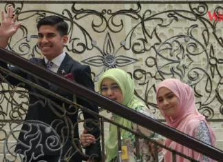 Ibu Syed Saddiq Hadir Tanda Sokongan, Kekal Atau Bebas Akan Diketahui Hari Ini Ibu Syed Saddiq