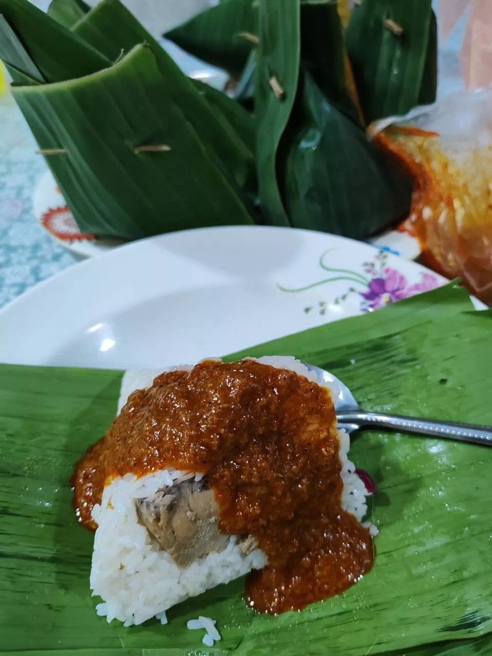 Nasi Dagang Mak Yah RM2 Sejak Sedekad, Murah Tapi Pendapatan Bulanan Cecah RM10,000