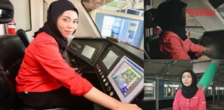 Pemandu Monorel Wanita