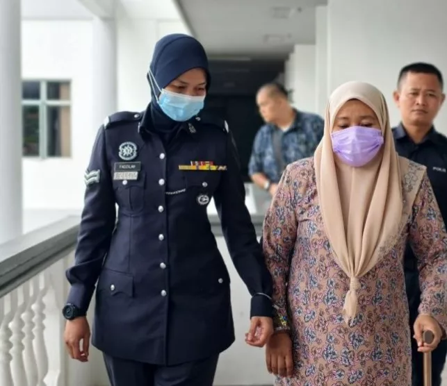 Pengasuh Cubit Bayi Perempuan Sampai Lebam, Didenda RM2000!