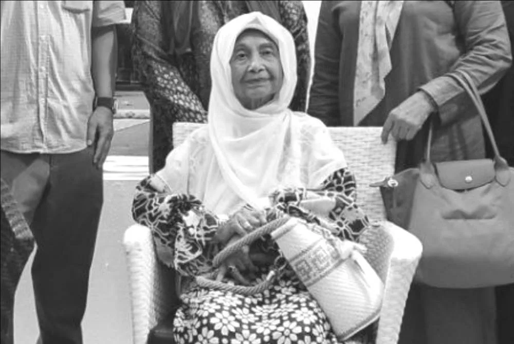 Kenali Sosok Tubuh Tun Dr. Hasmah, Wanita Hebat Dalam Bidang Perubatan 7 Kenali Sosok Tubuh Tun Dr. Hasmah, Wanita Hebat Dalam Bidang Perubatan