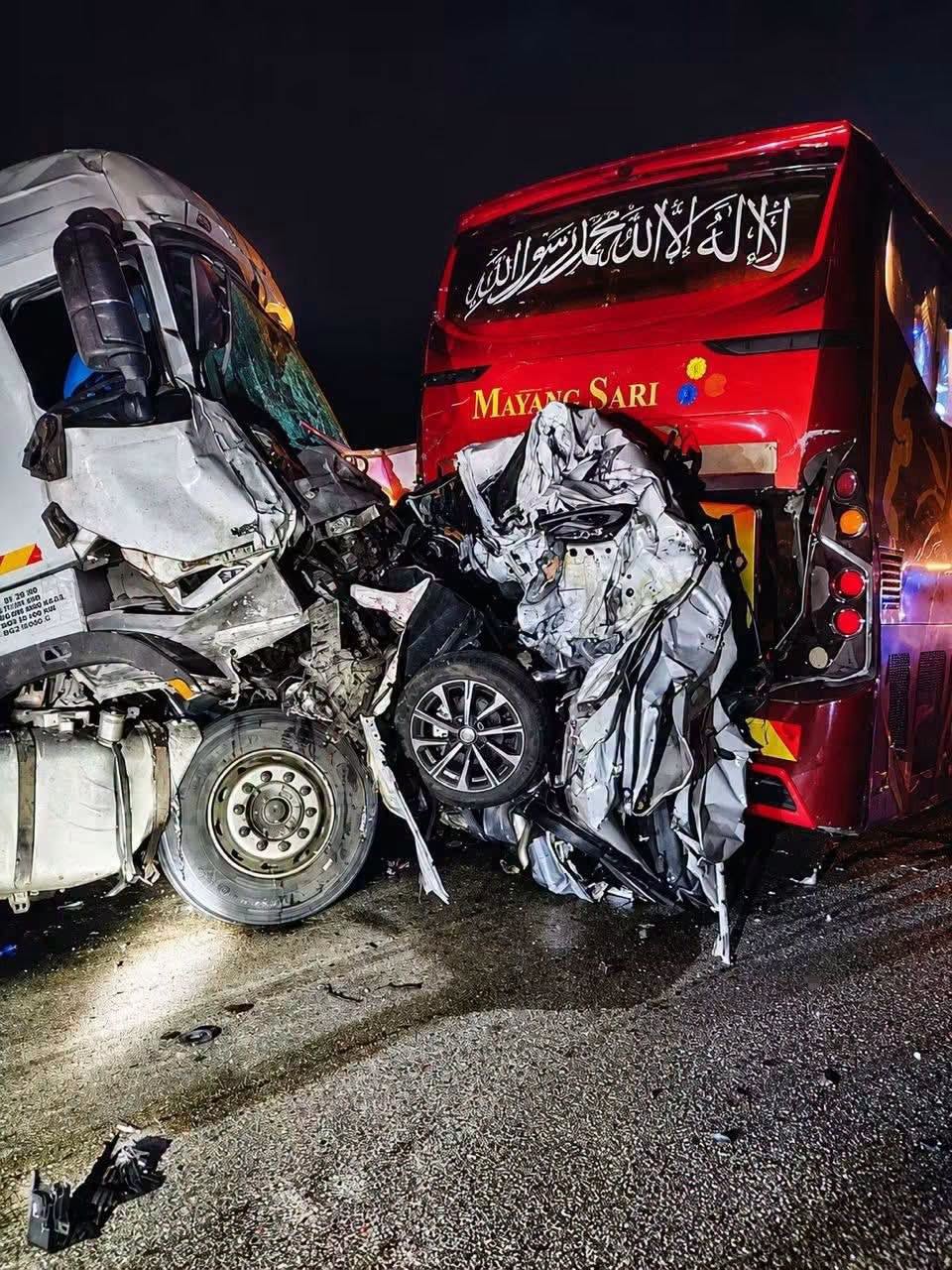 Tiga Beranak Maut Nahas LPT1, Sempat Sambut Hari Kebangsaan Bersama Sebelum Tragedi 11 Tiga Beranak Maut Nahas LPT1