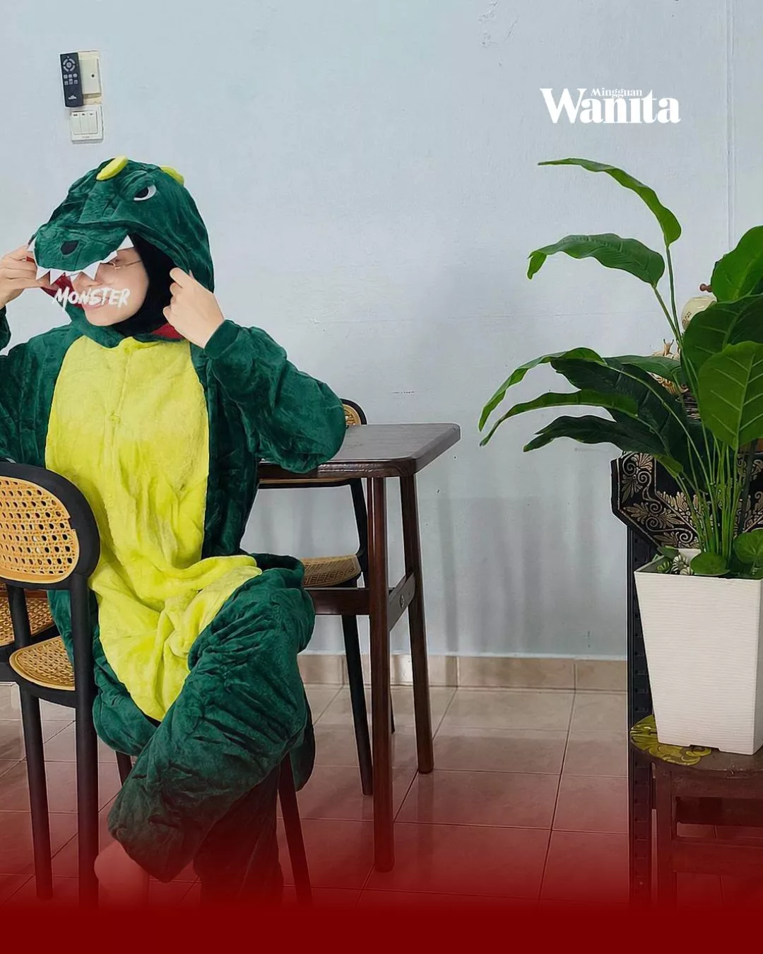 Rezeki Di Sebalik Kostum, Ibu Tunggal Buang Rasa Malu Demi Tiga Anak
