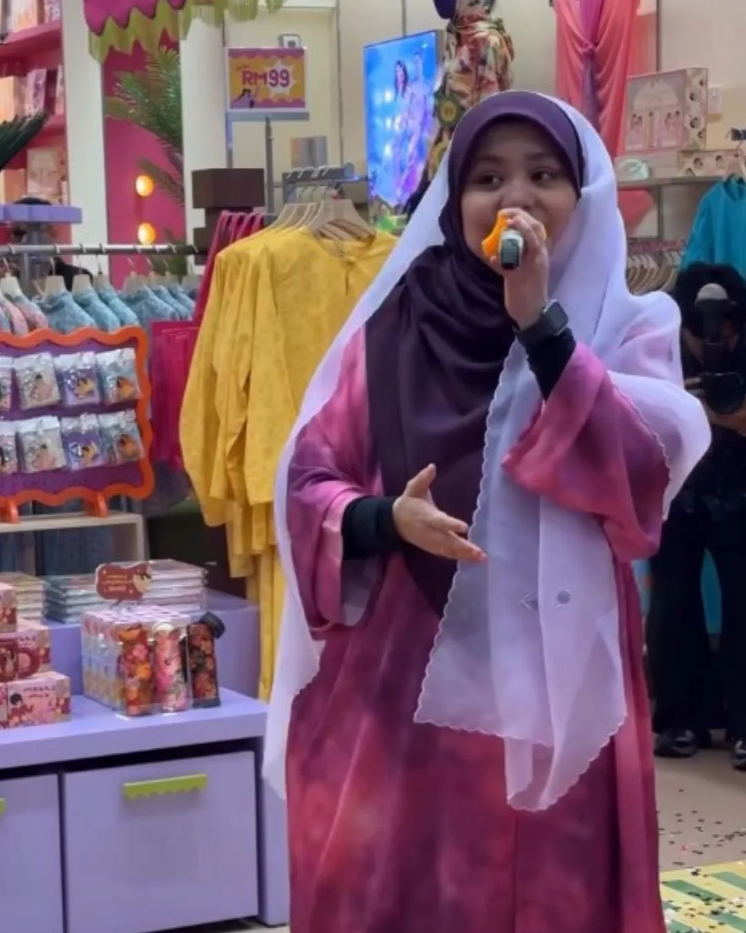 Dikritik Perubahan Fizikal, Najwa Latif Hormat Pandangan Semua Pihak 2 Dikritik Perubahan Fizikal, Najwa Latif Hormat Pandangan Semua Pihak