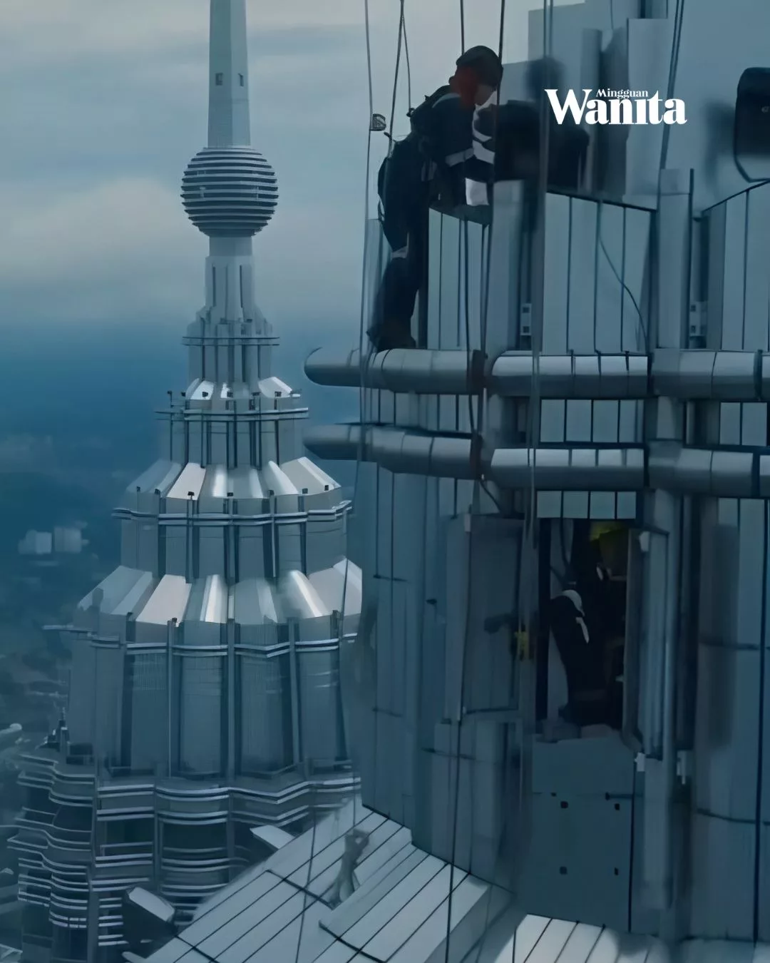 Digelar 'Iron Lady' Sebab Panjat Menara KLCC, Normalia Sidek Juruteknik Akses Tali Wanita Dikagumi Ramai 3 Digelar 'Iron Lady' Sebab Panjat Menara KLCC, Normalia Sidek Juruteknik Akses Tali Wanita Dikagumi Ramai