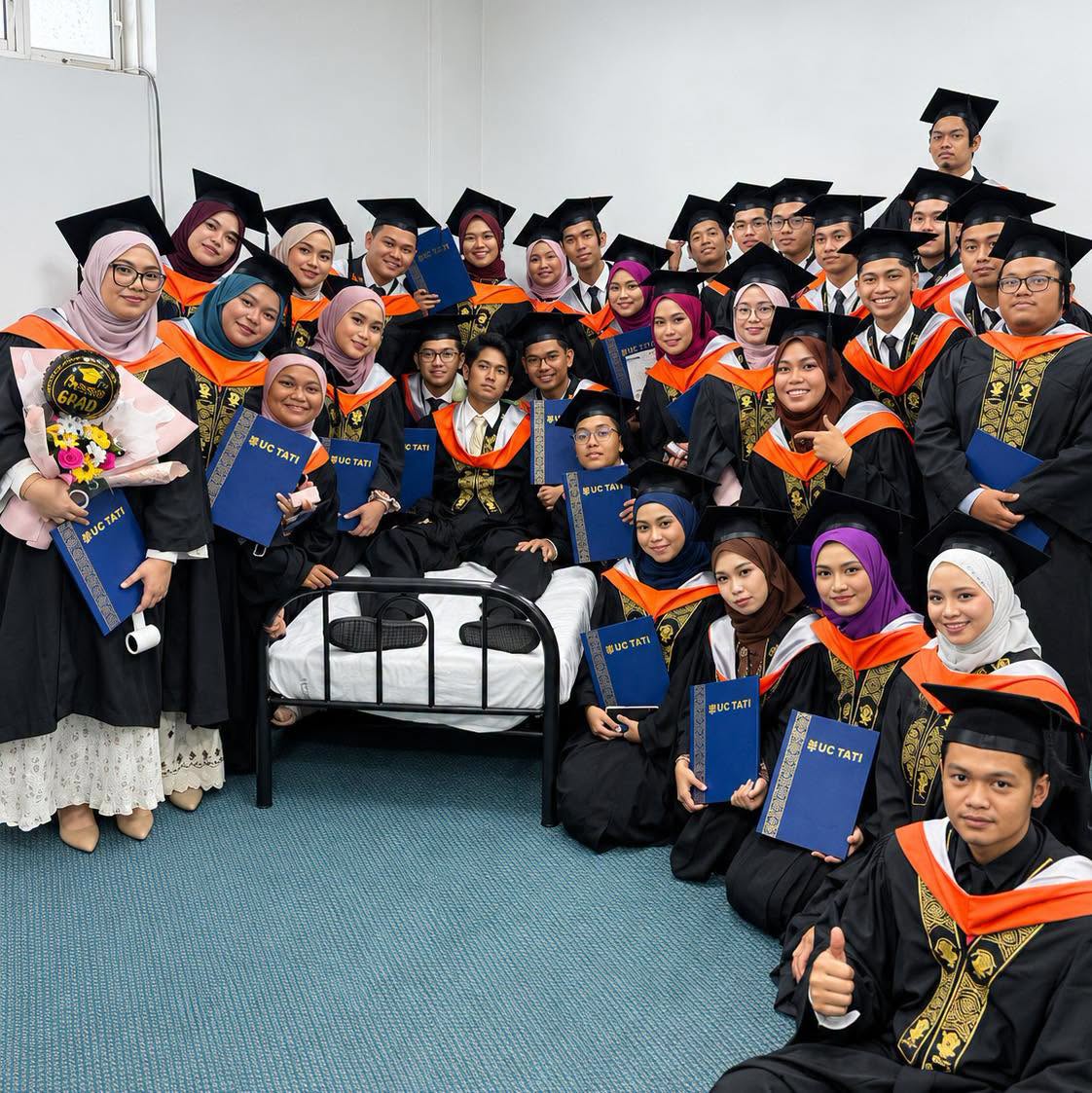 Anak Hidap Kanser Otak Mahu Hadir Konvokesyen, Ibu Bapa Berkorban Bawa Naik Ambulans Dua Hari 5 kanser otak