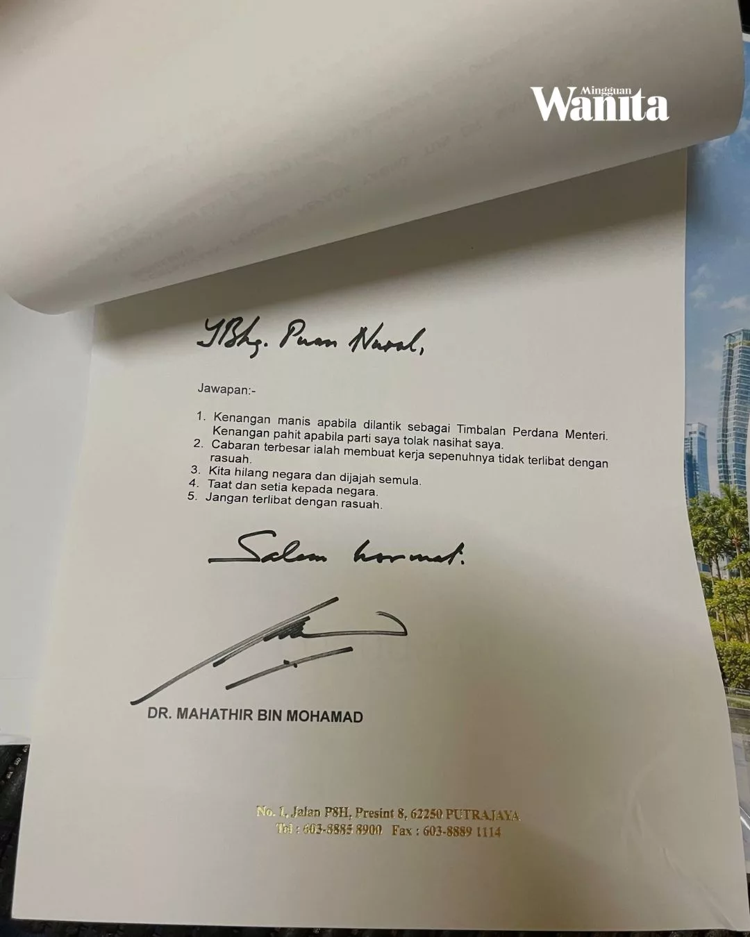 Surat Kepada Tun Dr Mahathir Dibalas, Wanita Ini Teruja 5 Soalan Peribadinya Dijawab 2 Surat Kepada Tun Dr Mahathir Dibalas, Wanita Ini Teruja 5 Soalan Peribadinya Dijawab