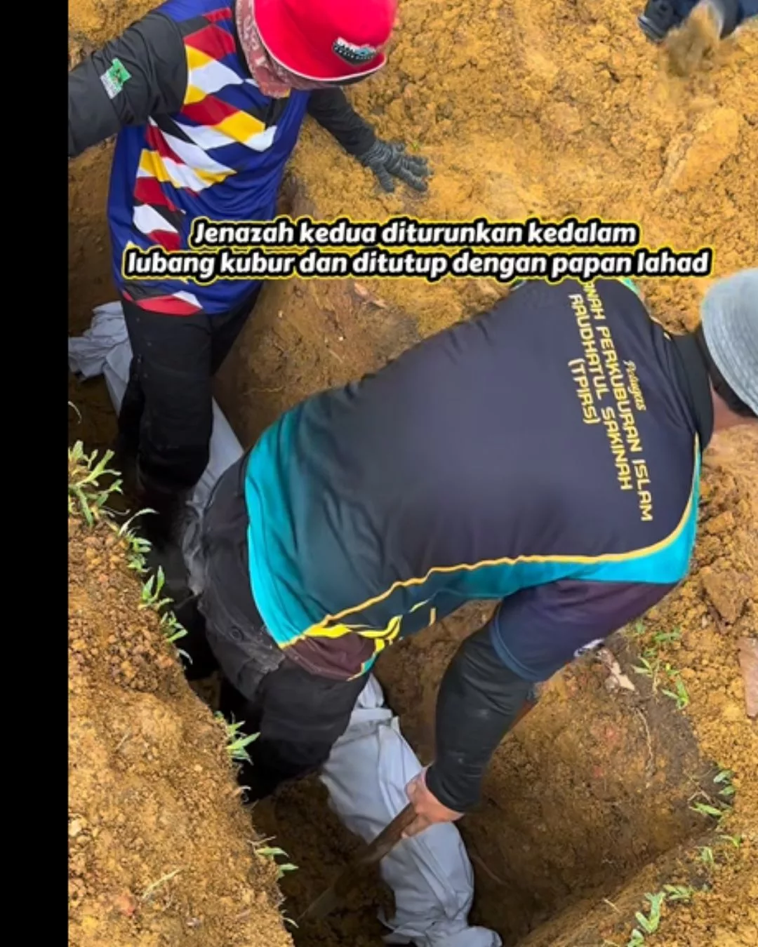 JAWI Laksana Kubur Bertingkat Di KL, Satu Liang Dua Jenazah Tanpa Waris 4 kubur bertingkat