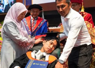 Anak Hidap Kanser Otak Mahu Hadir Konvokesyen, Ibu Bapa Berkorban Bawa Naik Ambulans Dua Hari kanser otak