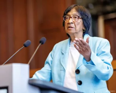 Navi Pillay, Dari Pejuang Anti-Apartheid Ke Penerima Hadiah Nobel Keamanan 2026 4 Navi Pillay